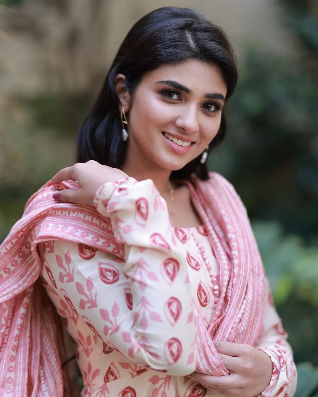 Pragya Nagra (7)