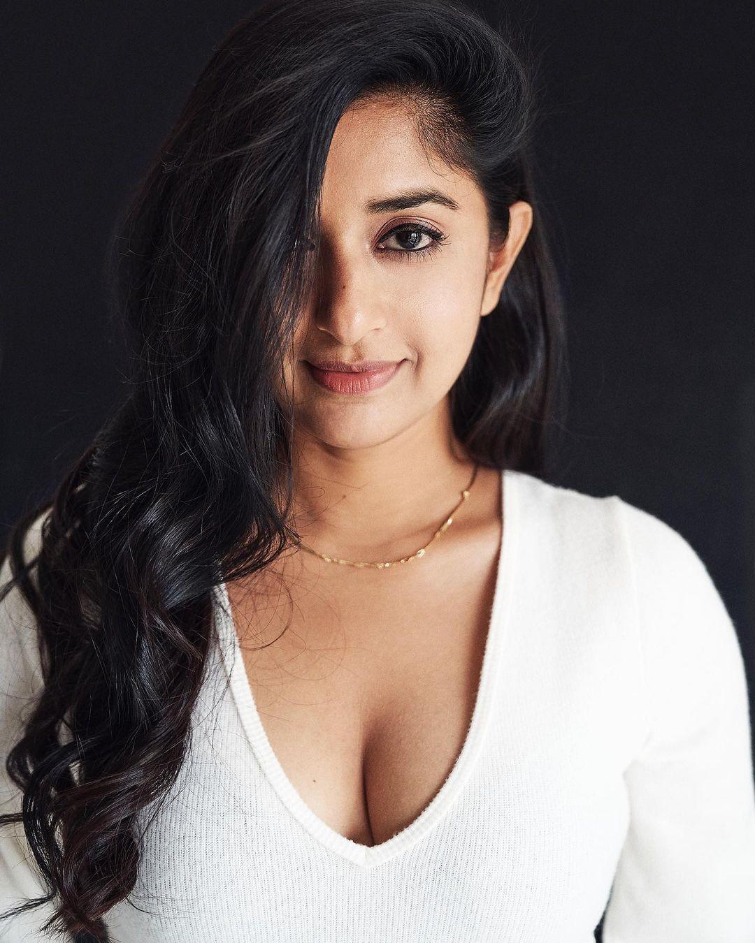 Meera Jasmine 3