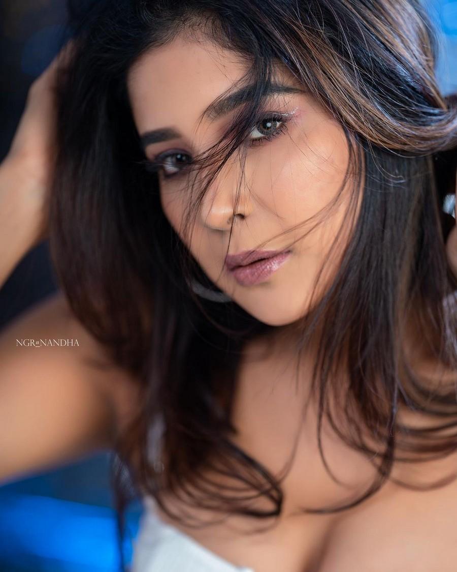 Sakshi Agarwal 7