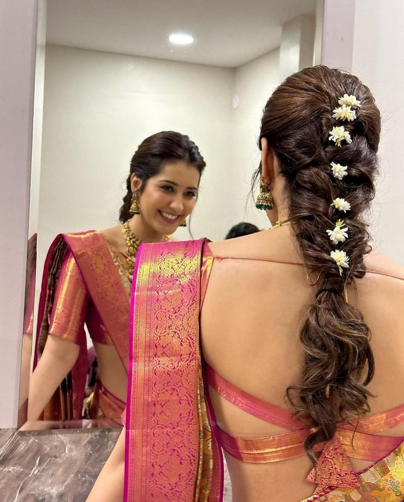 Simple Hairstyles for Saree