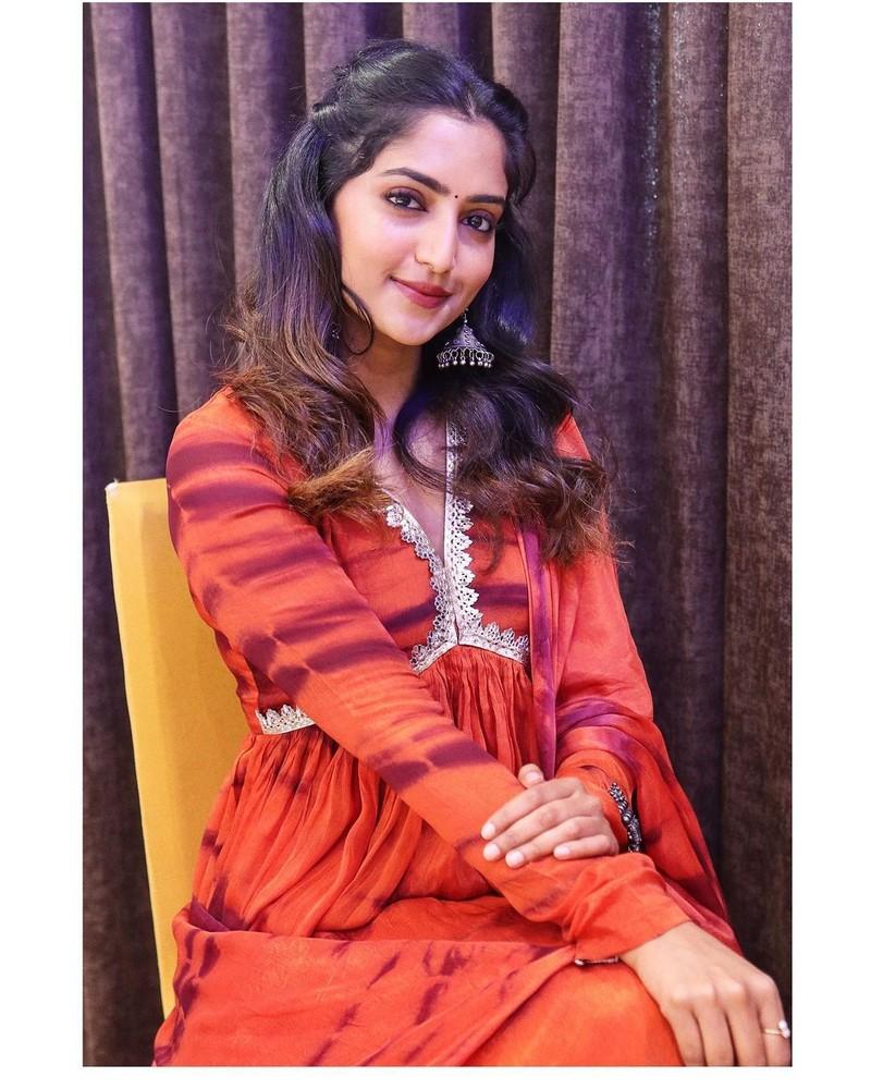 Reba Monica John 9