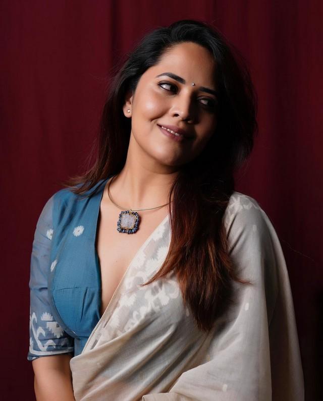 Anasuya 7