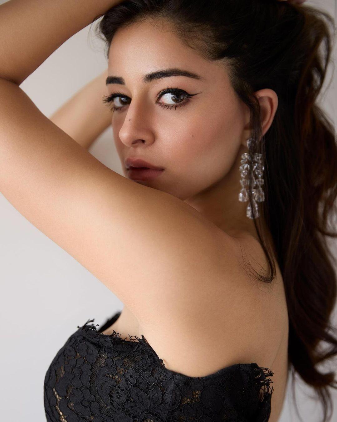 Ananya Pandey 1