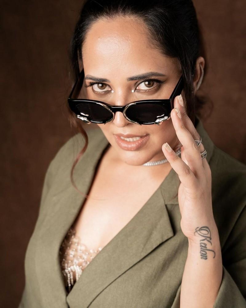 Anasuya Bharadwaj 8