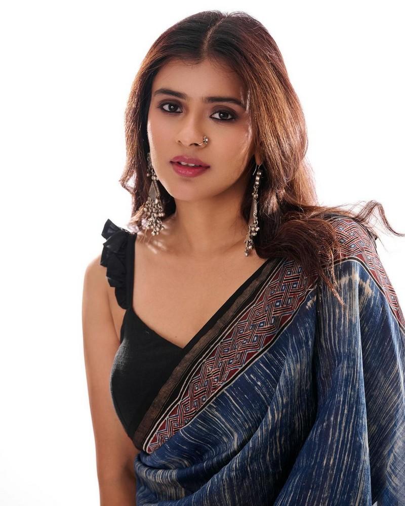 Hebah Patel 3