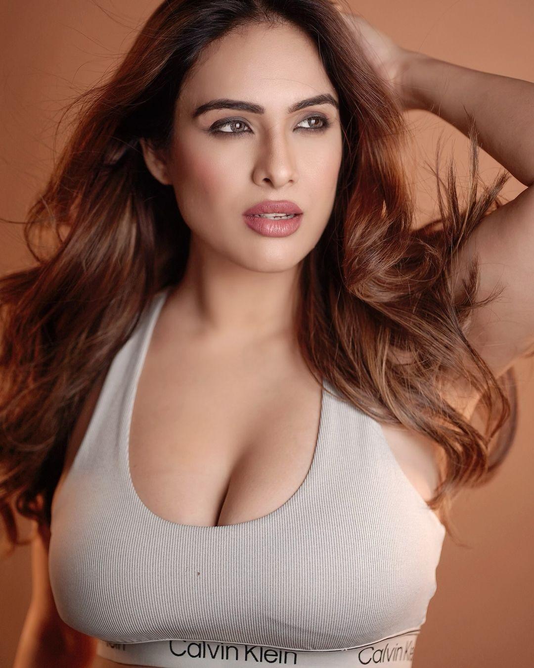 Nehhaa Malik 11