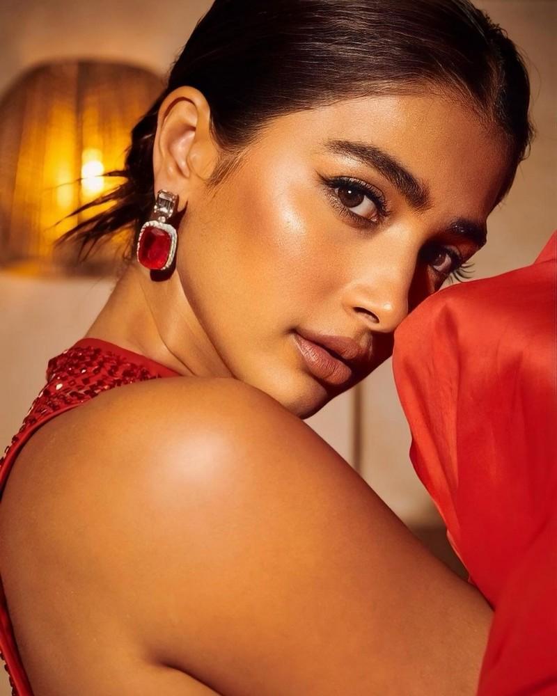 Pooja Hegde 1