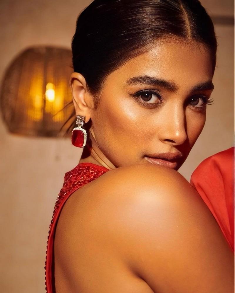 Pooja Hegde 5