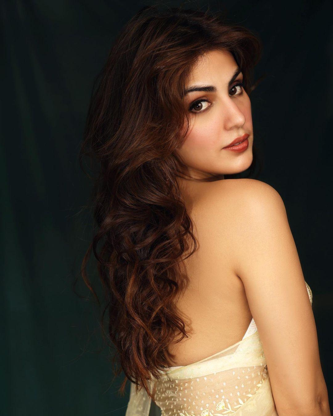 Rhea Chakraborty 5