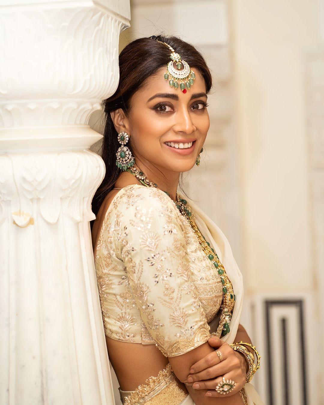 Shriya Saran 5