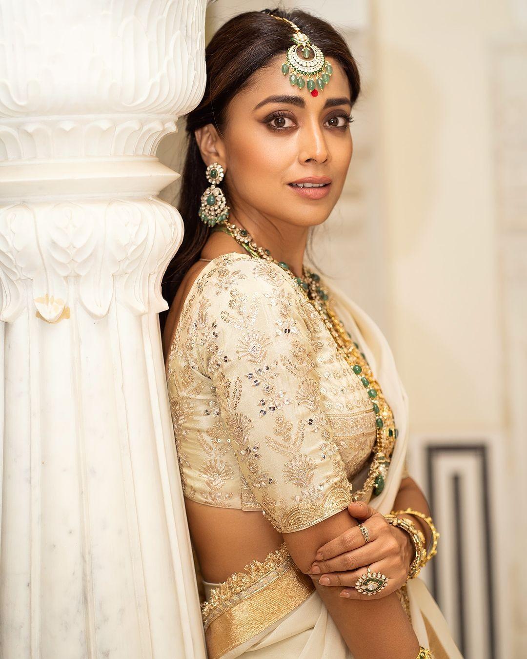 Shriya Saran 7