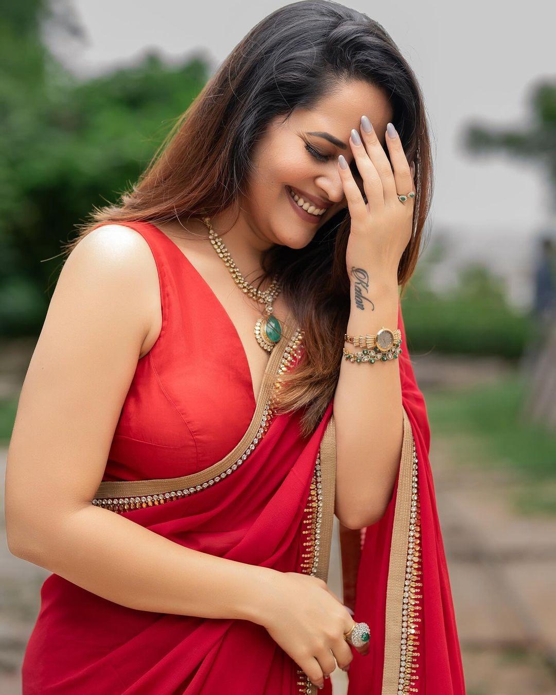 Anasuya Bharadwaj 6