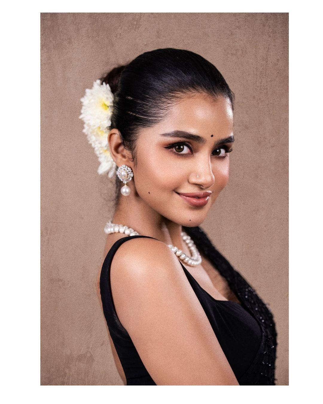 Anupama Parameswaran 7