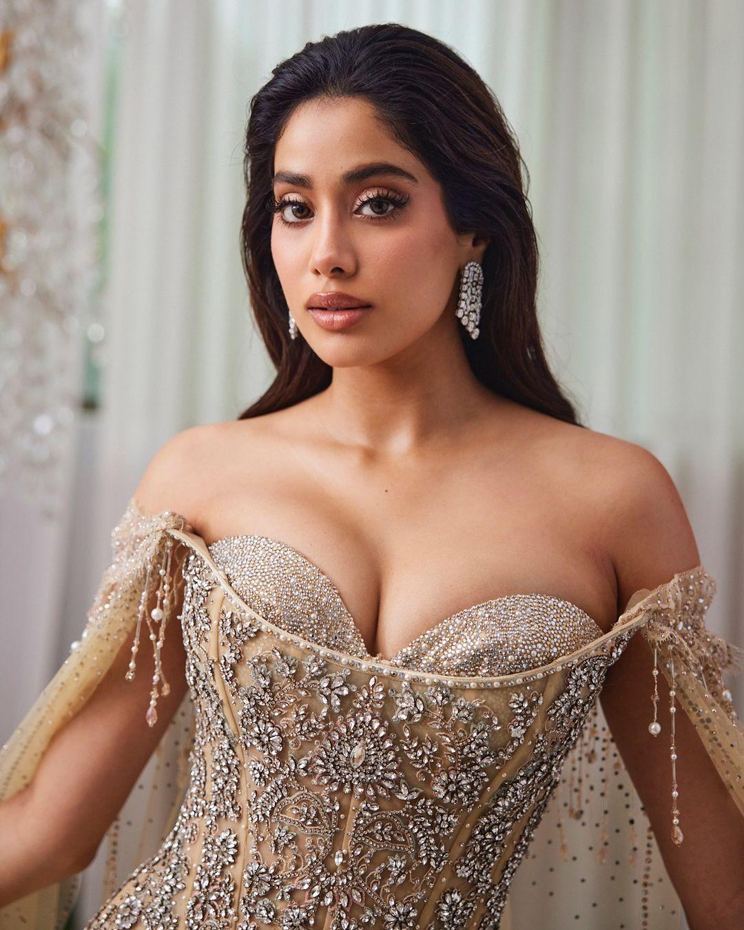 Janhvi Kapoor 10