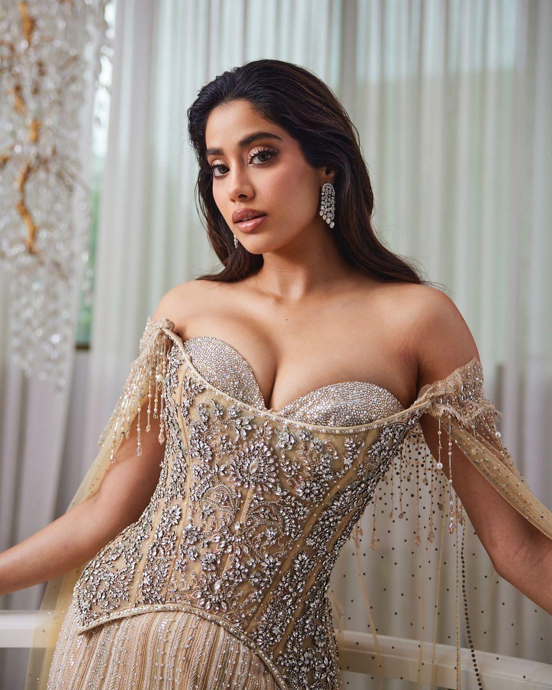 Janhvi Kapoor 3