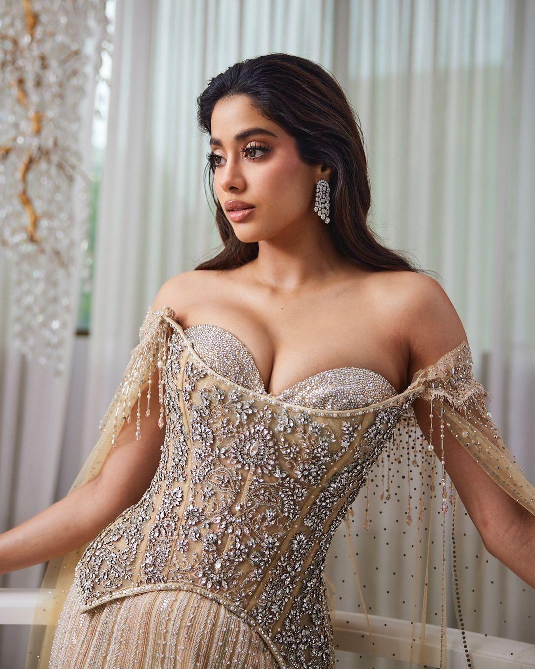 Janhvi Kapoor 9