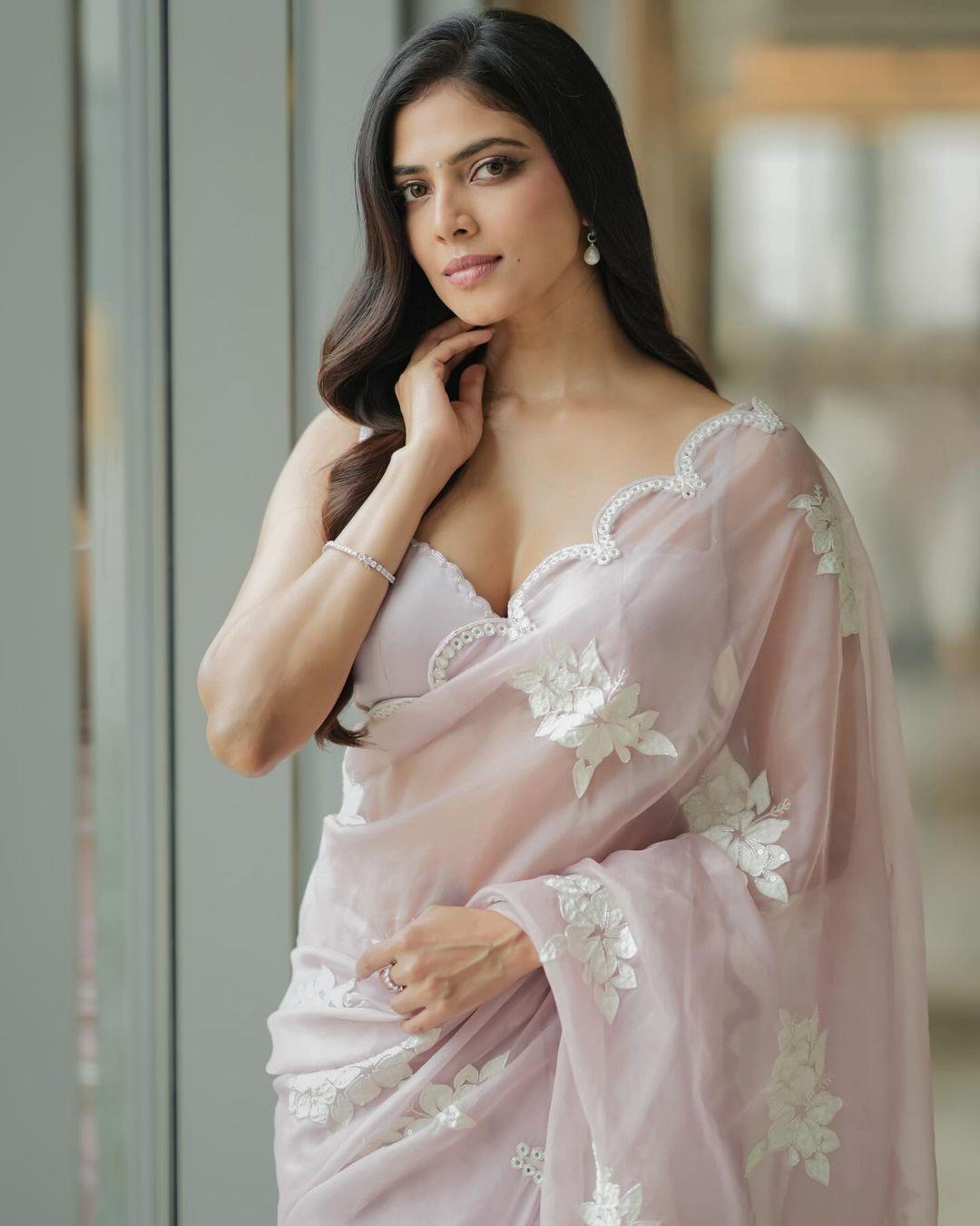 Malavika Mohanan 2