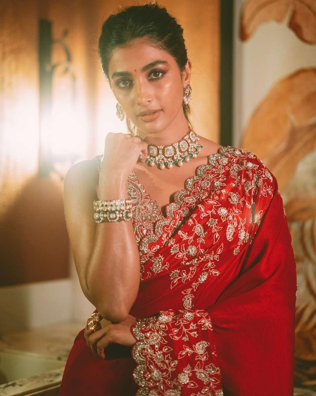 Pooja Hegde 8