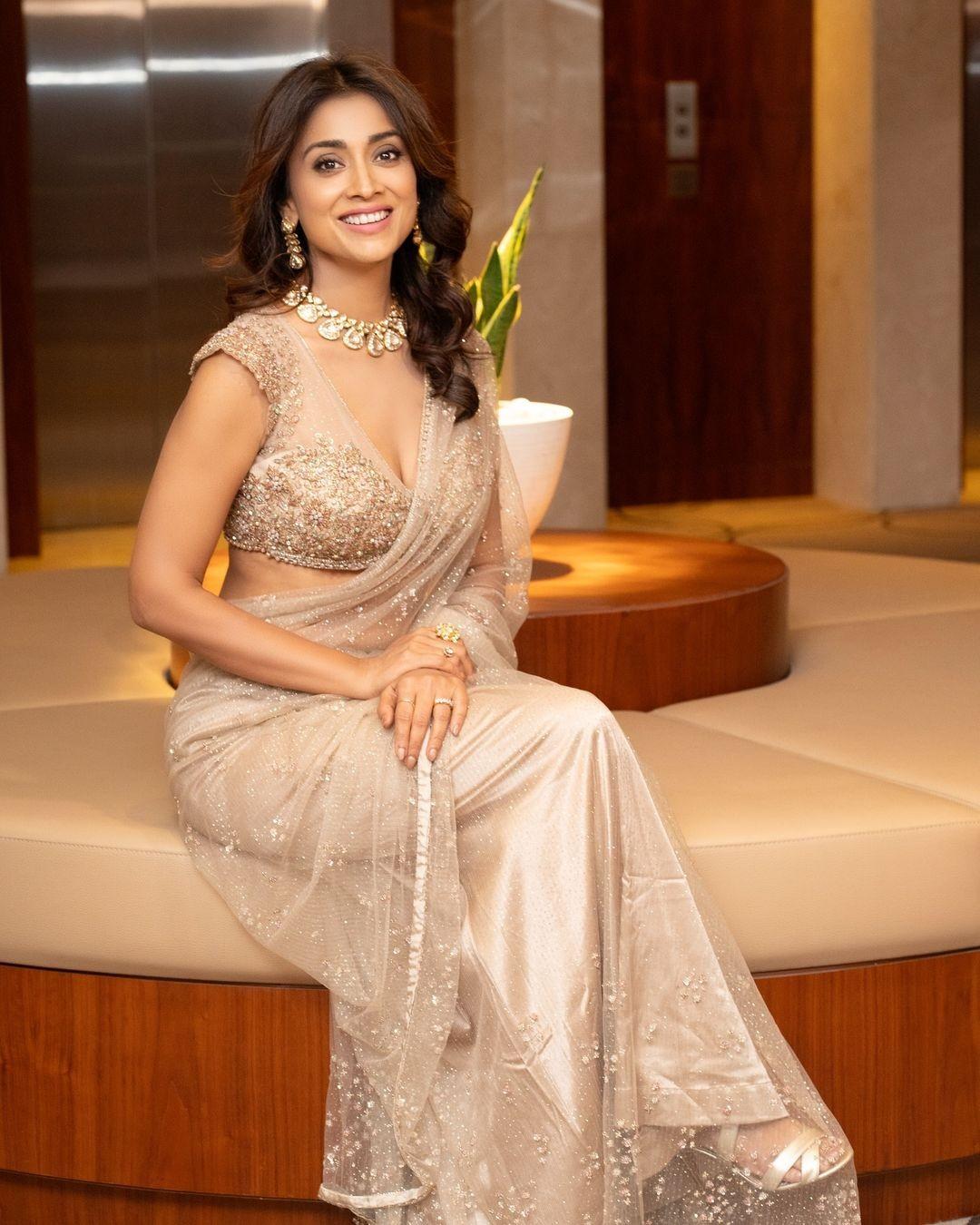 Shriya Saran 2