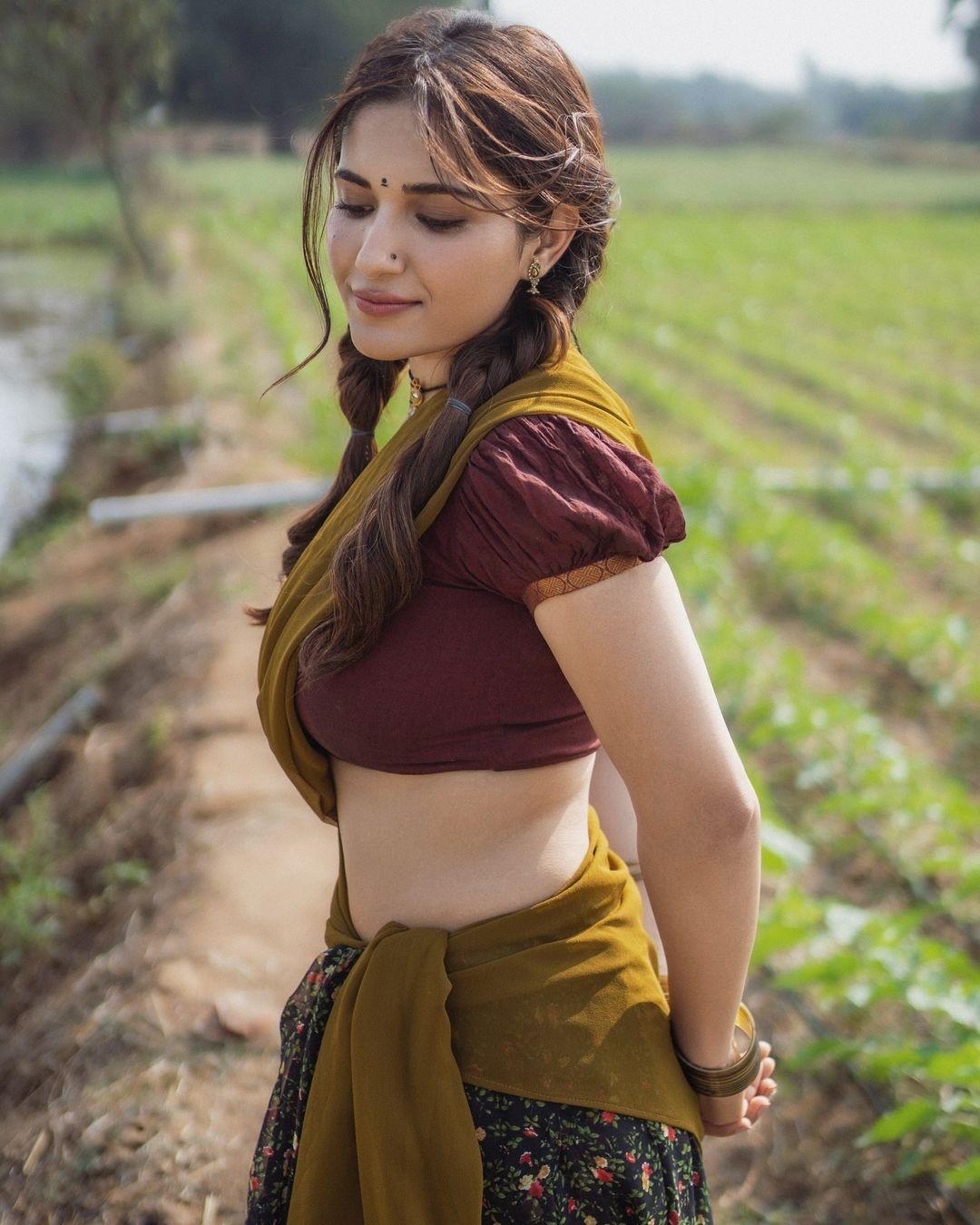 Ruhani Sharma 2