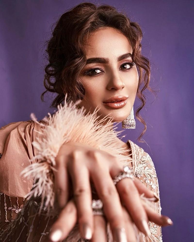 Seerat Kapoor 10