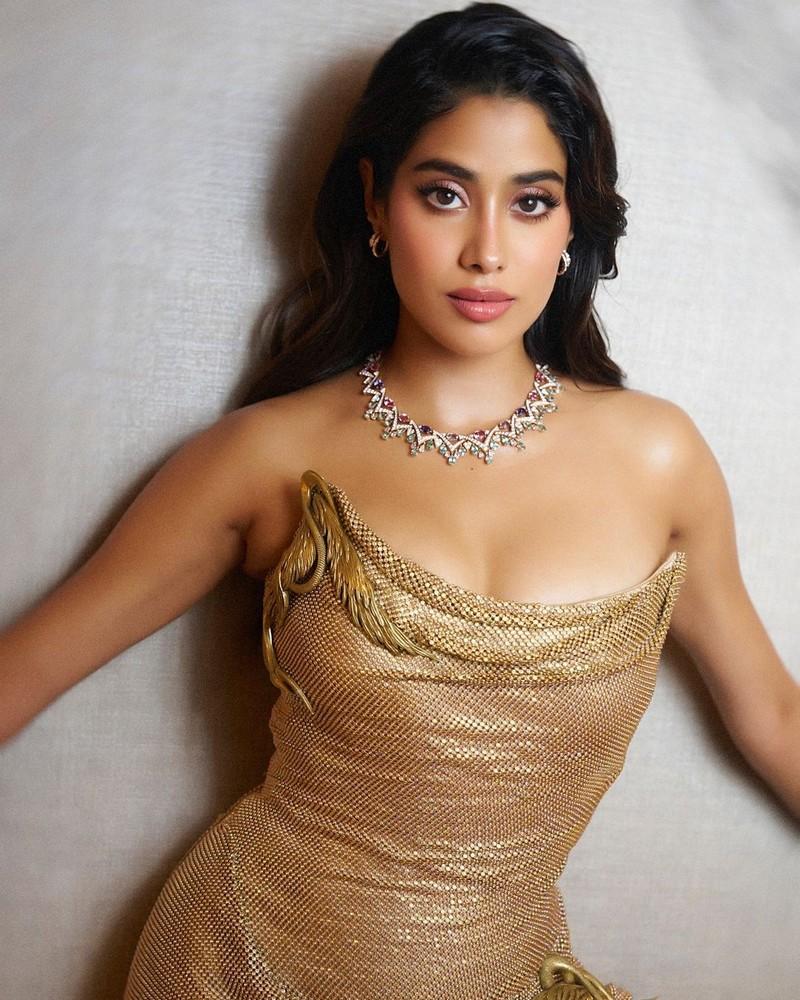 Janhvi Kapoor 22