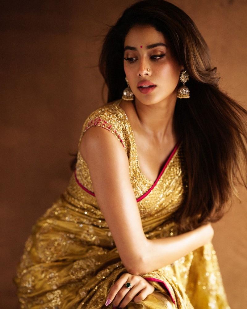 Janhvi Kapoor 8