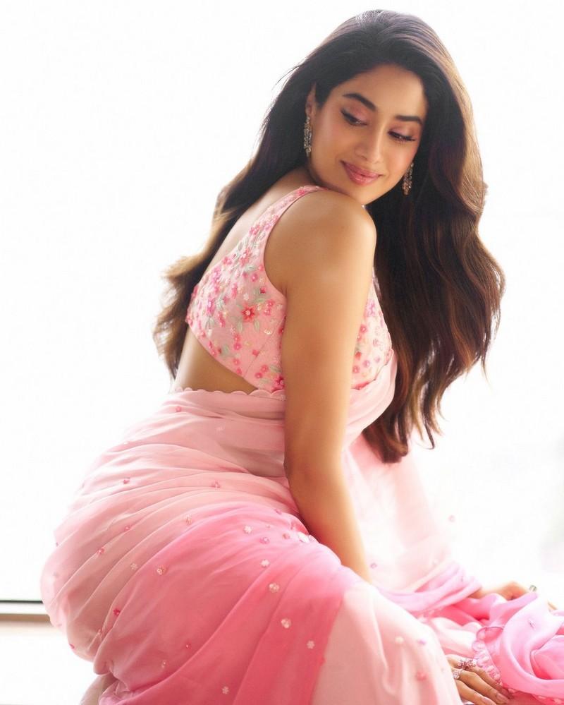 Janhvi Kapoor 10