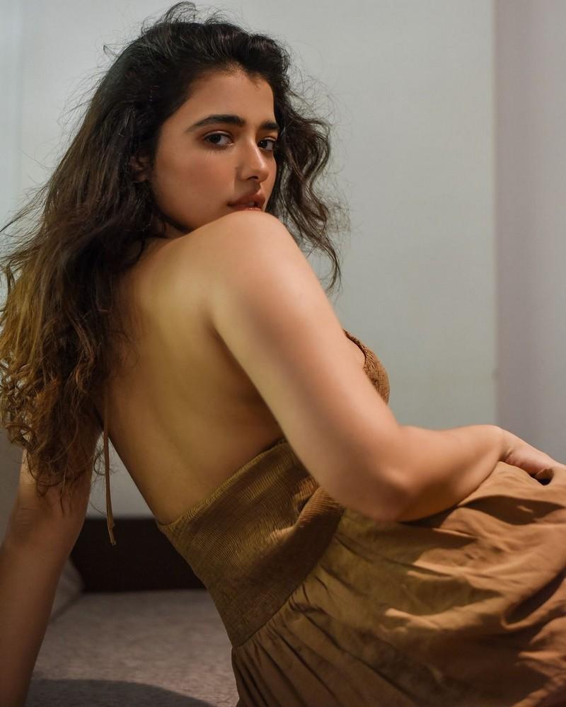 Ketika Sharma 10