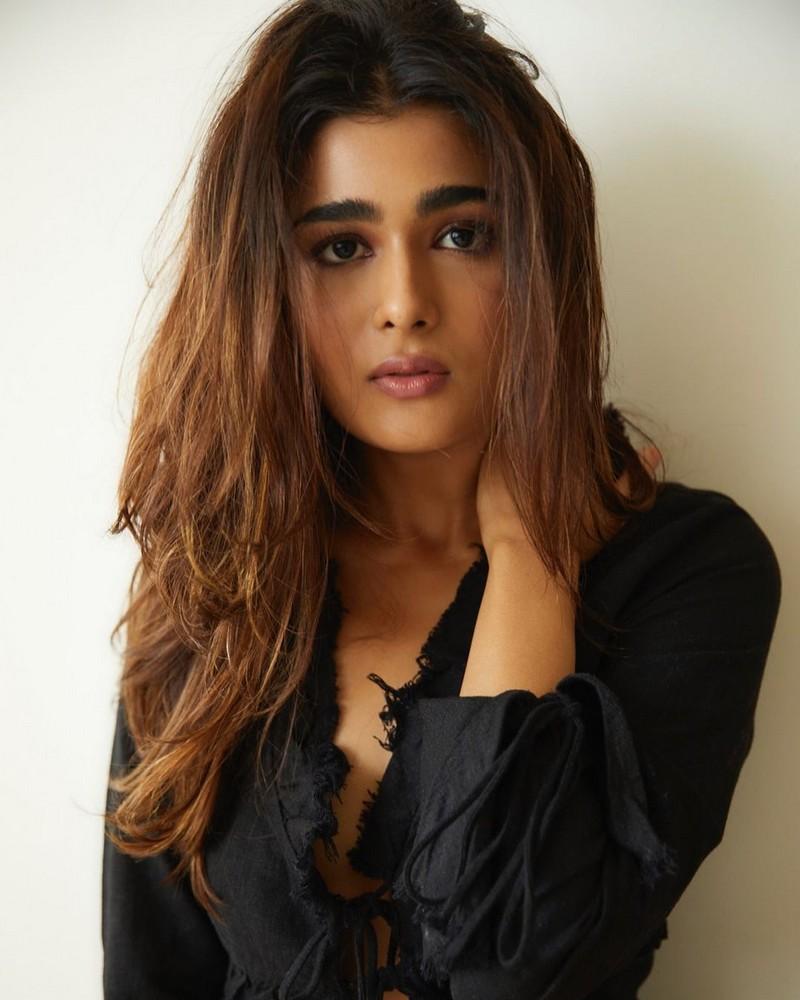 Shalini Pandey 2