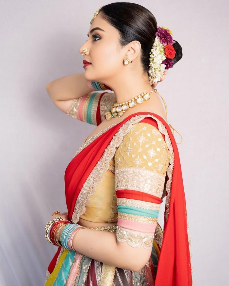 Sreemukhi 5