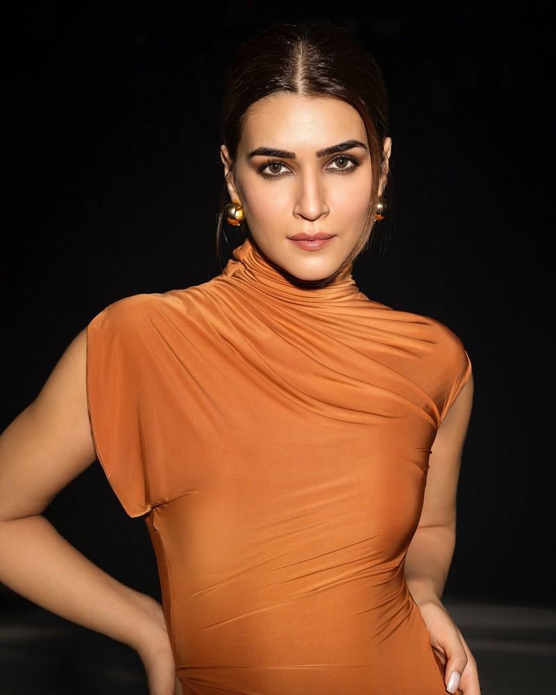 Kriti Sanon 8