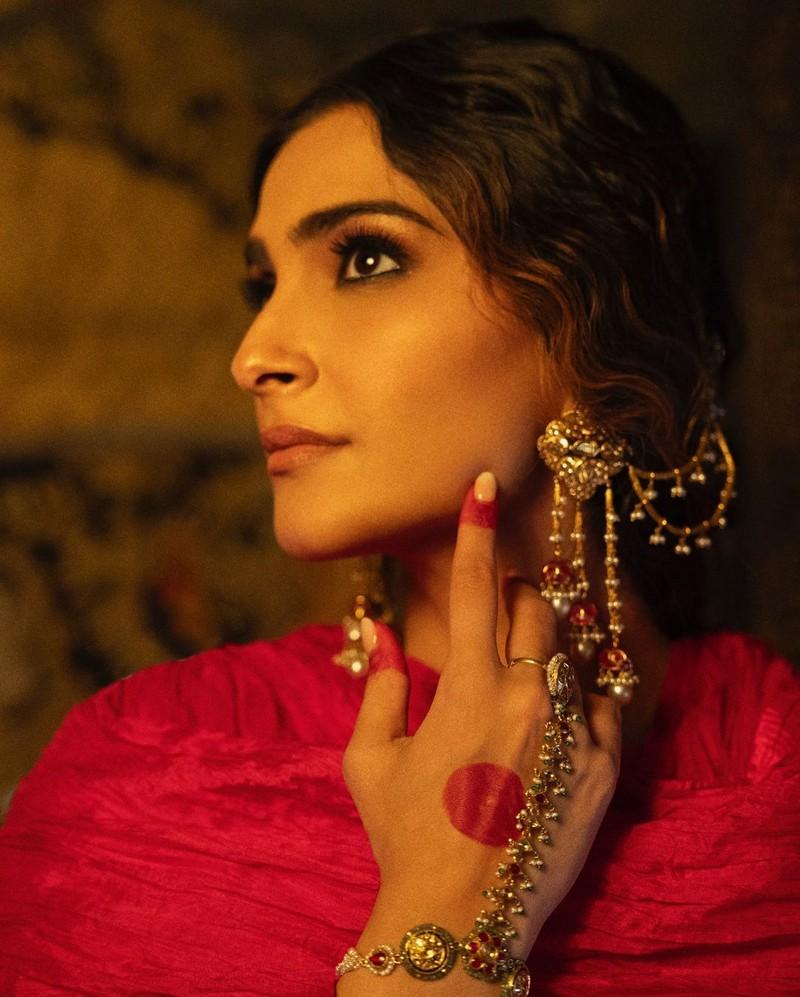 Sonam Kapoor 2