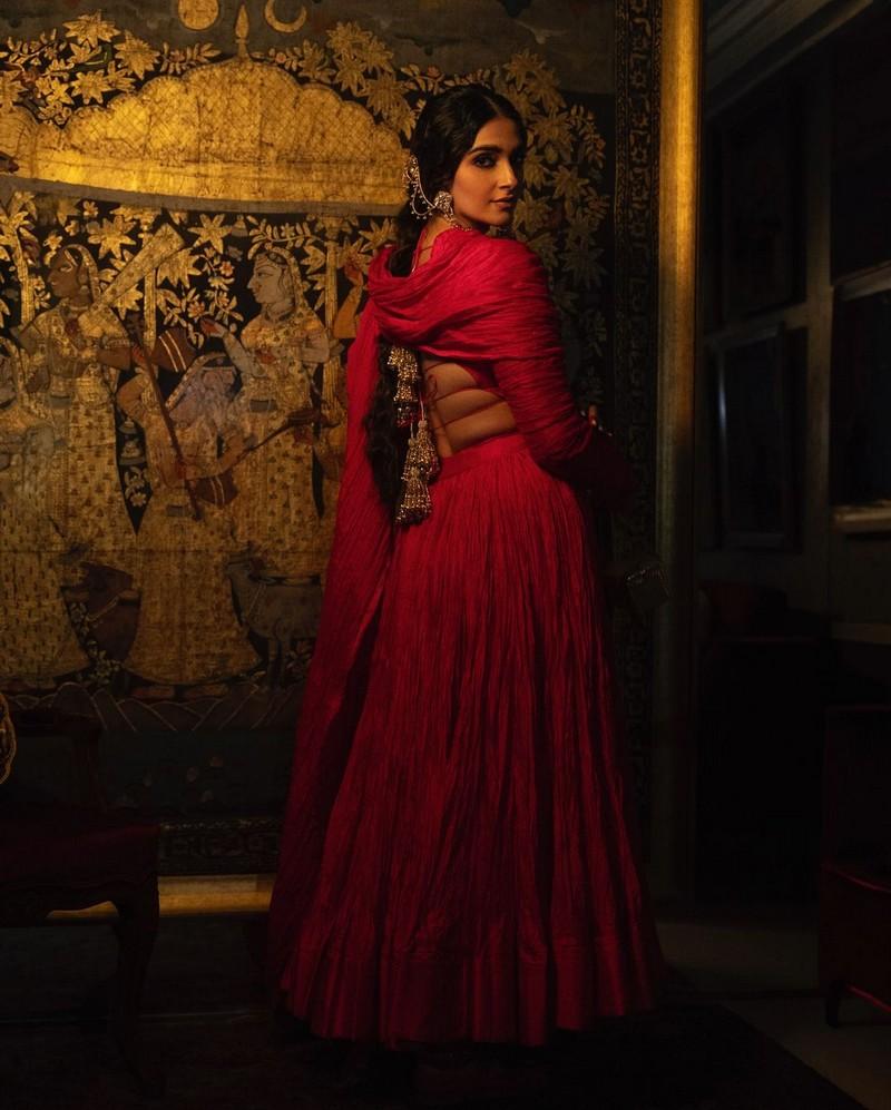 Sonam Kapoor 6