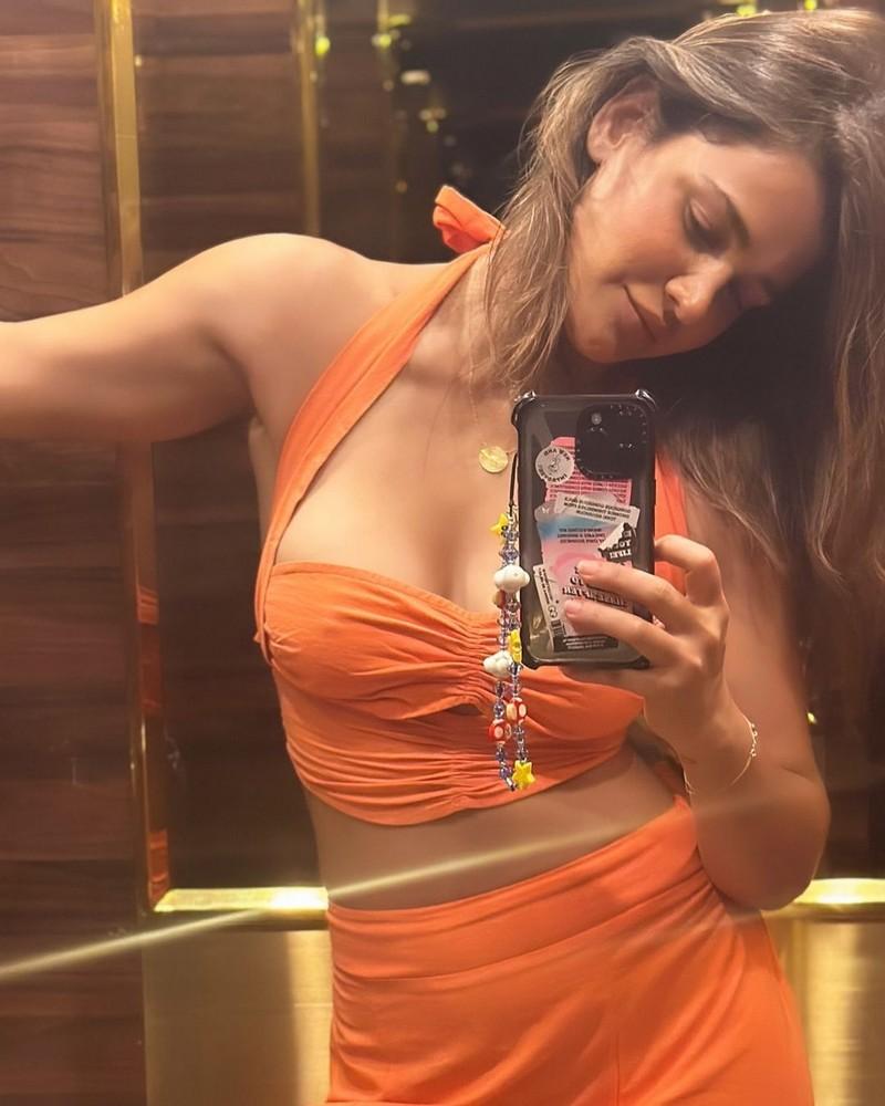 Aisha Sharma 6