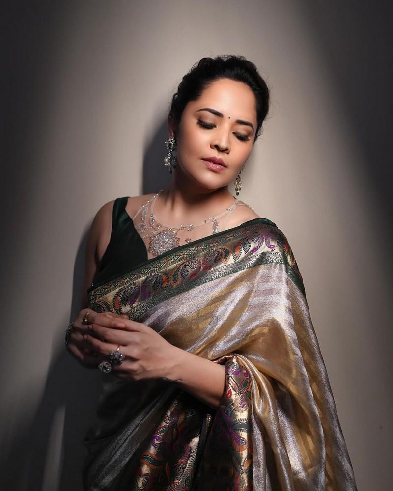 Anasuya Bharadwaj 11