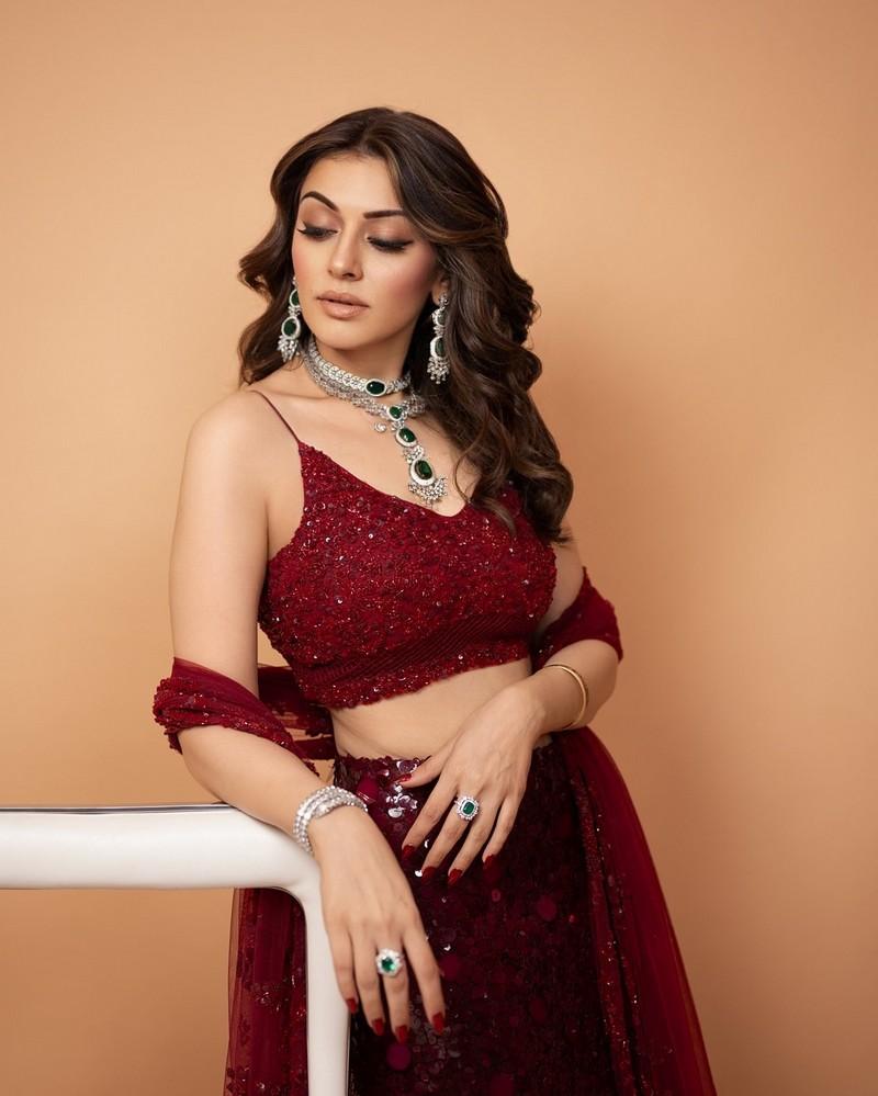 Hansika Motwani 10