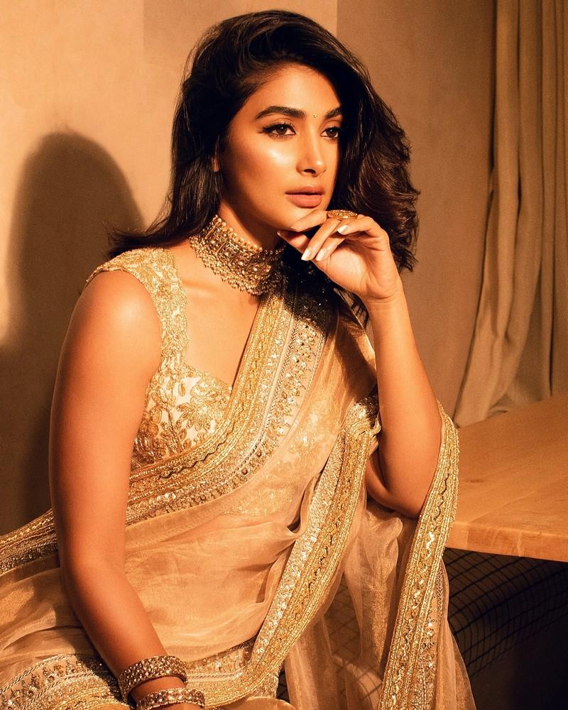 Pooja Hegde 2