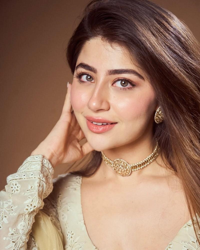 Aditi Bhatia 6