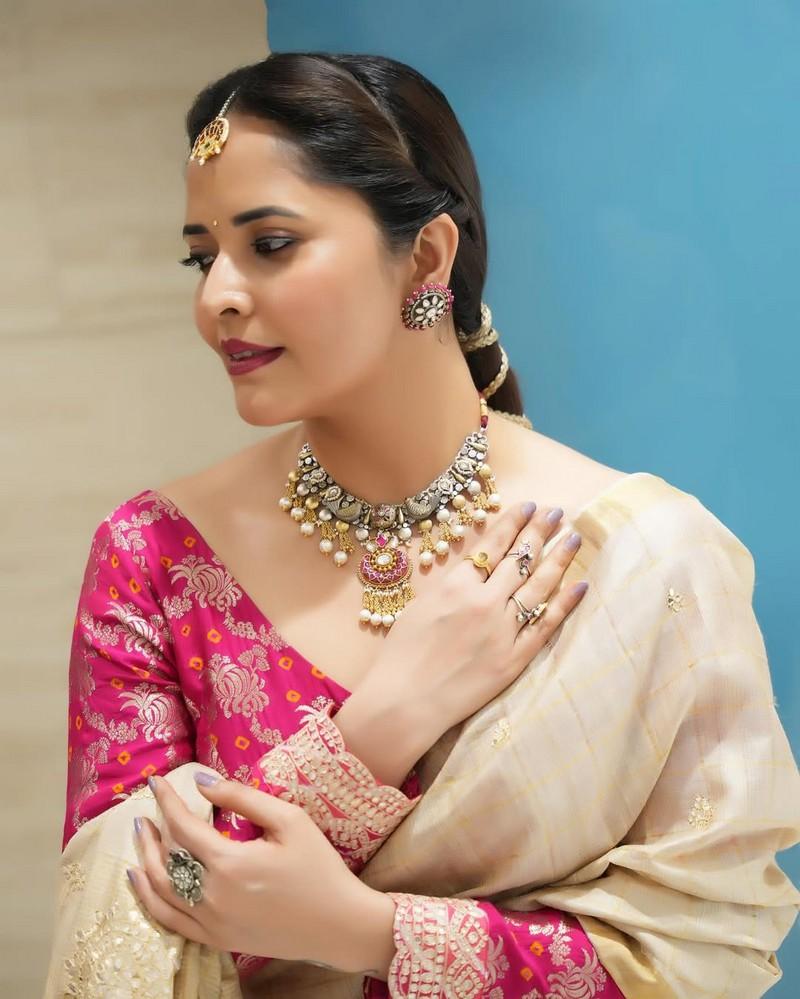 Anasuya Bharadwaj 4