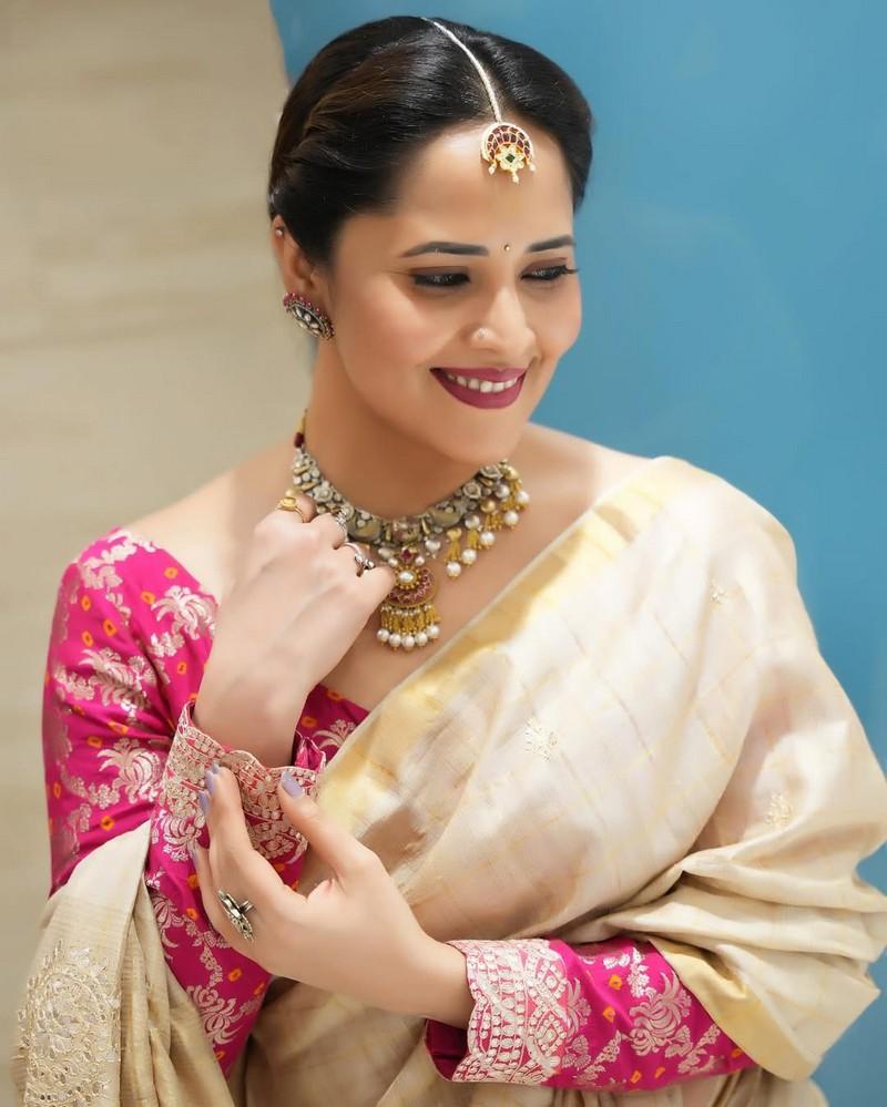Anasuya Bharadwaj 6