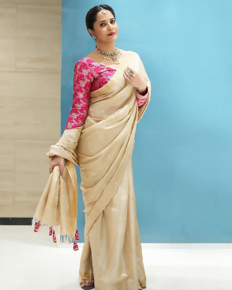 Anasuya Bharadwaj 7