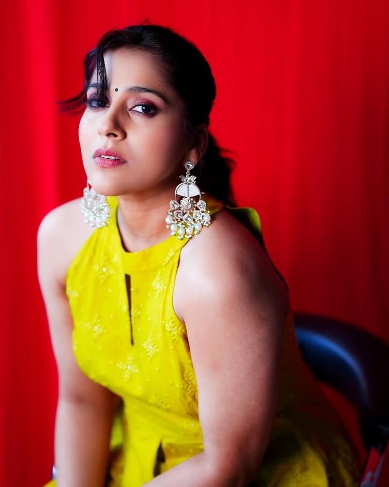 Rashmi Gautam 10