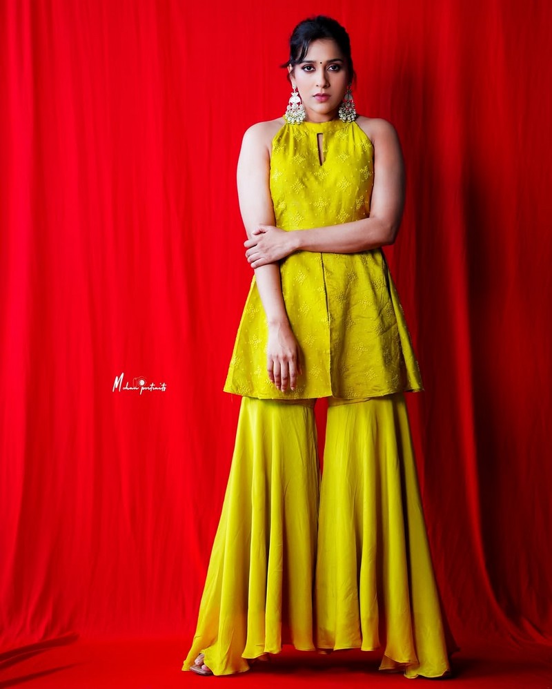 Rashmi Gautam 12