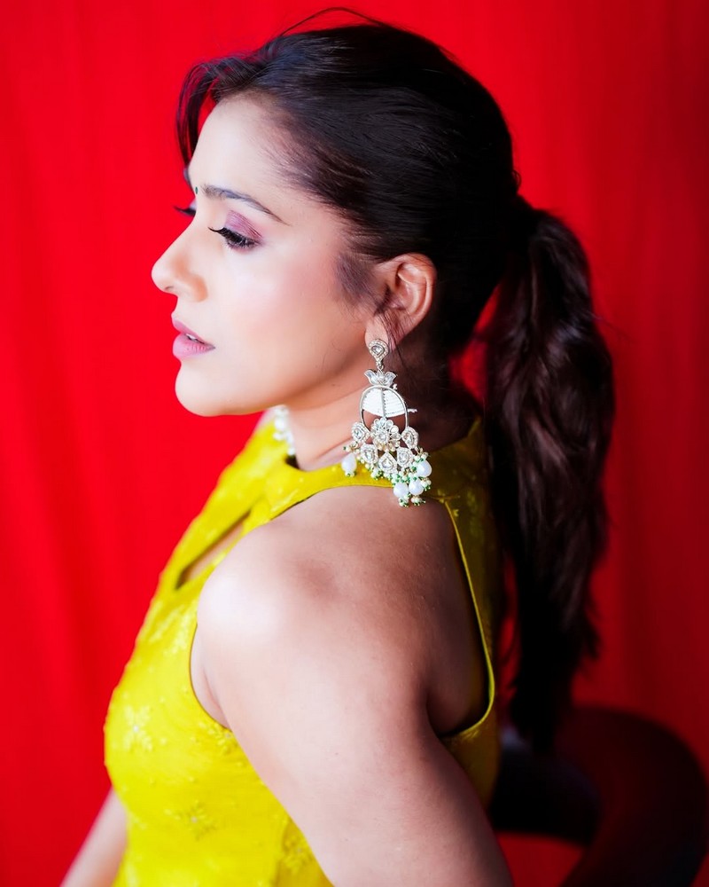 Rashmi Gautam 13
