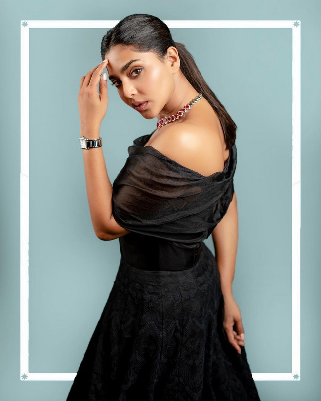 Aishwarya Lekshmi Stunning Cliks in Black Dress