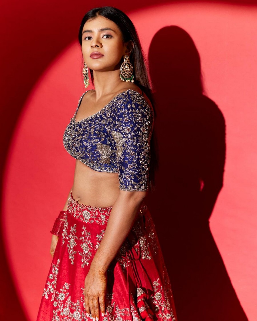 Hebah Patel Looks Delightful in Designer Outfit