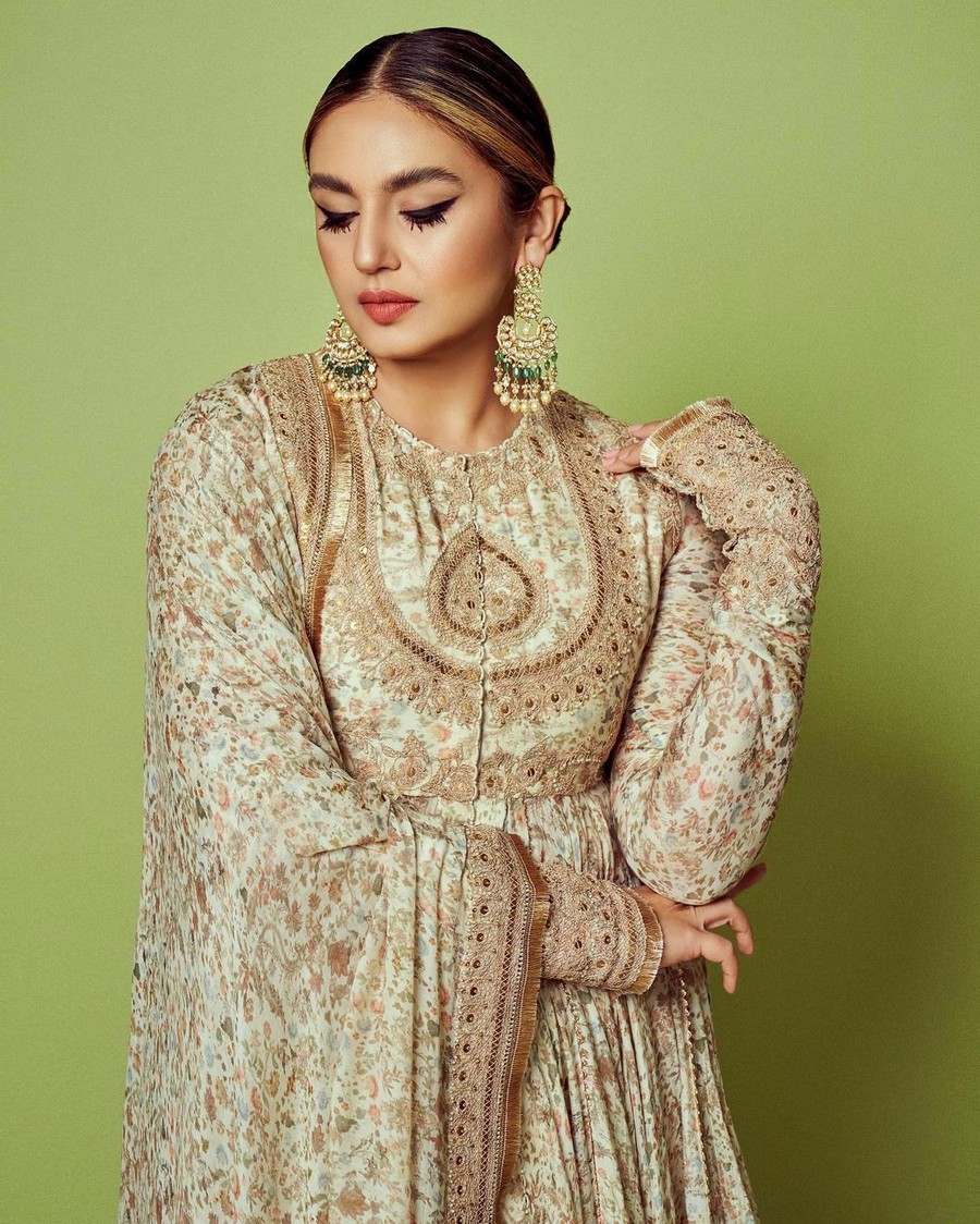 Huma Qureshi Delightful Photoshoot in Designer Outfit