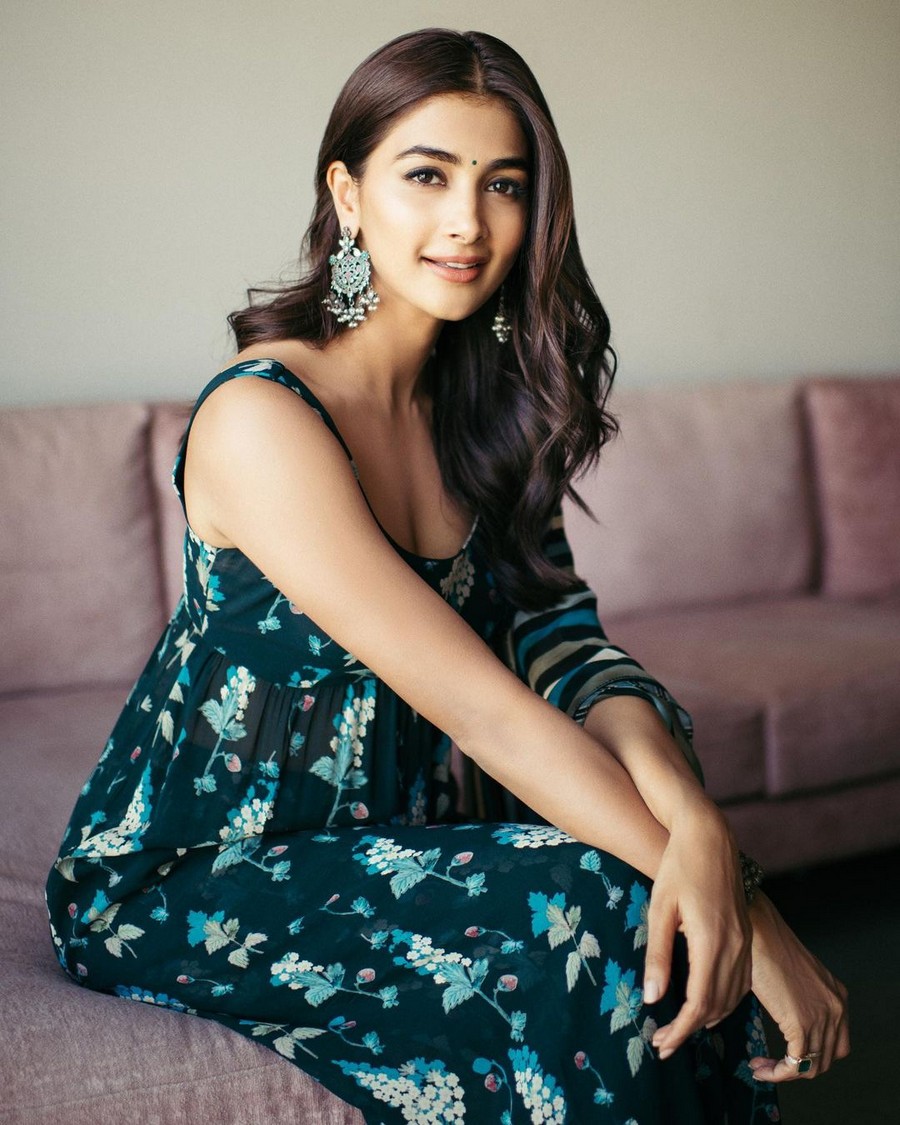 Pooja Hegde Looks Gorgeous in Green Outfit