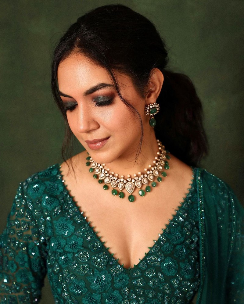 Ravishing Pics Of Ritu Varma in Green Dress